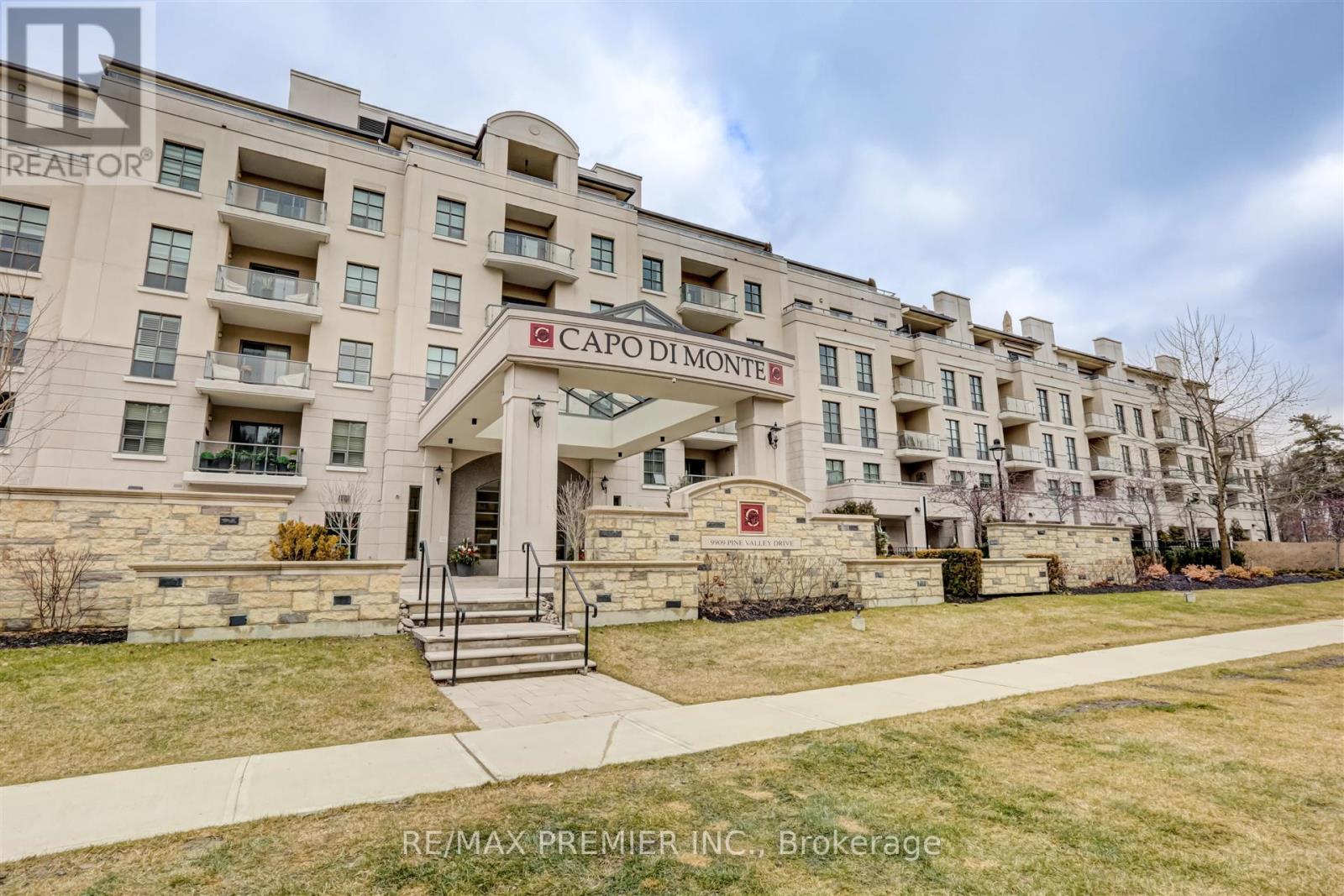 111 - 9909 PINE VALLEY DRIVE|Vaughan (Vellore Village), Ontario L4L1A6