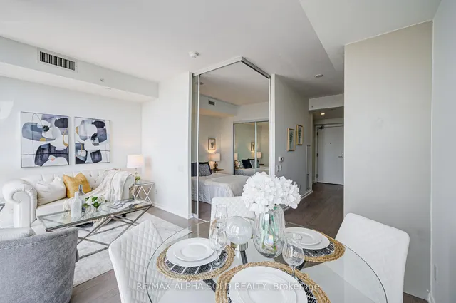 Additional image 19 of 101 Peter St Unit 3710