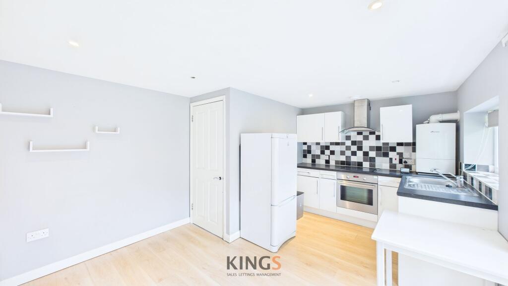 Additional image 4 of Broom Close, Hatfield, AL10