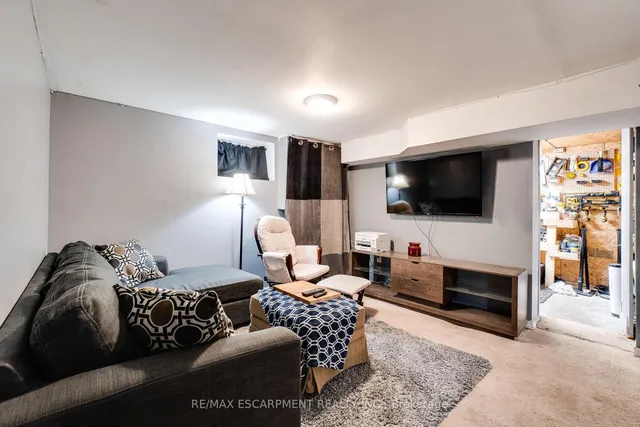 Additional image 34 of 75 MELROSE Ave