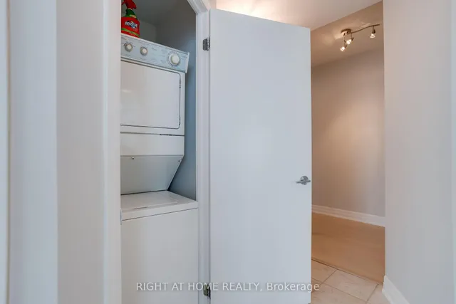 Additional image 31 of 231 Fort York Blvd Unit 2603