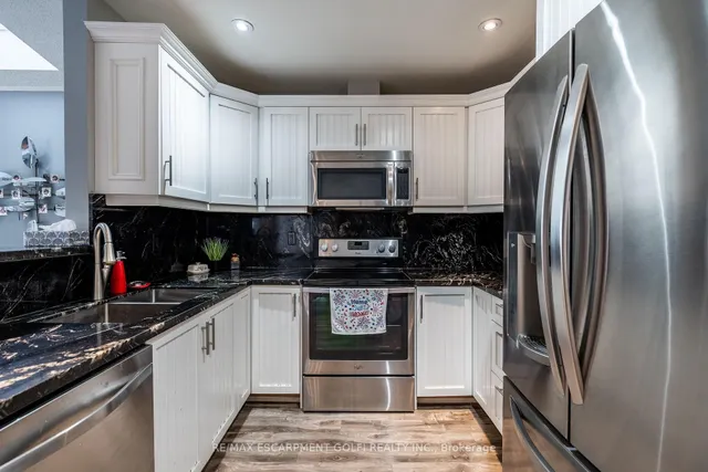 Additional image 14 of 175 Fiddlers Green Rd Unit 26