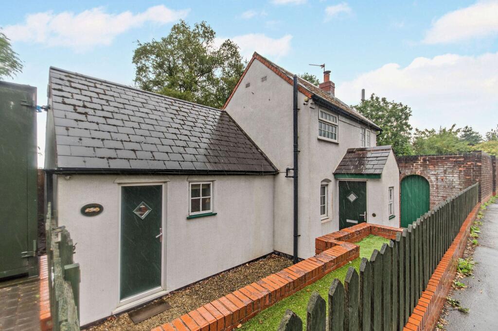 Alcester Road, Hollywood, Birmingham, B47