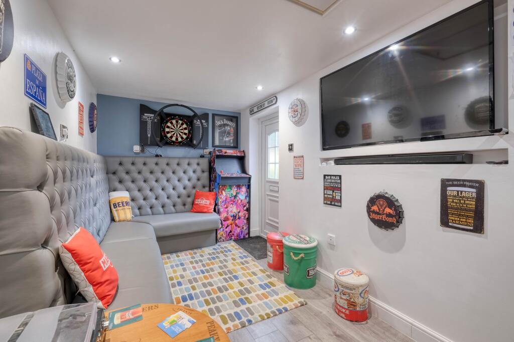 Additional image 21 of Parklands Close, Redditch, B97