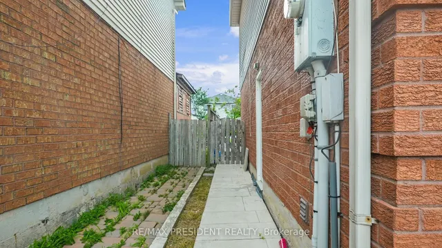 Additional image 34 of 41 Stalbridge Ave