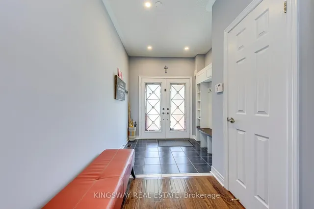 Additional image 7 of 423 Cedric Terr