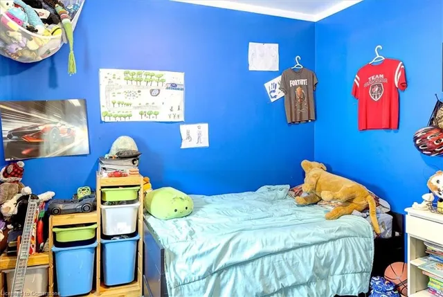 Additional image 16 of 8 Frances Ave