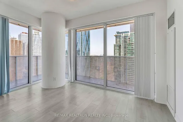 Additional image 6 of 88 Harbour St Unit 4004