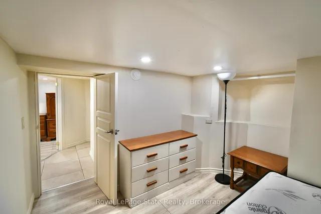 Additional image 35 of 13 Leeming St