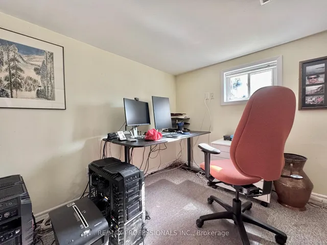 Additional image 12 of 44 Parker Ave