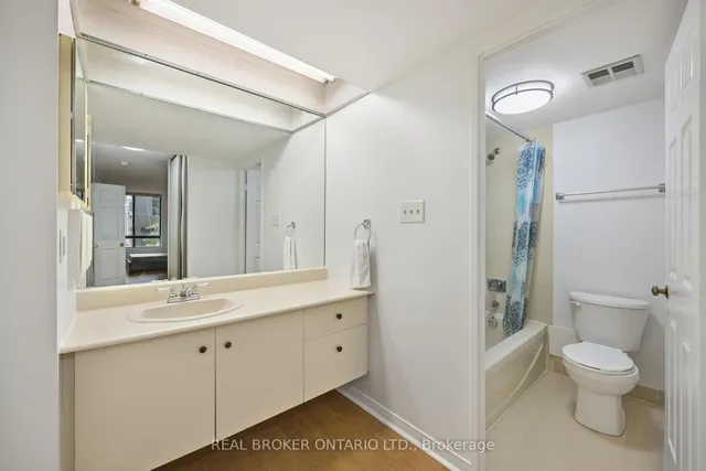 Additional image 16 of 280 Simcoe St Unit 206A