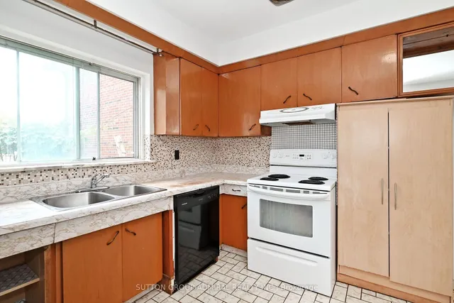 Additional image 11 of 43 Bristol Ave