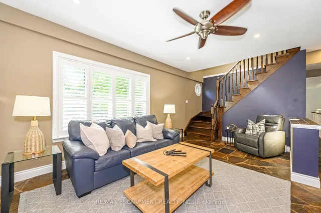 Additional image 18 of 6487 Panton St