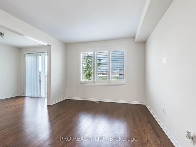 Additional image 7 of 67 Locker Pl