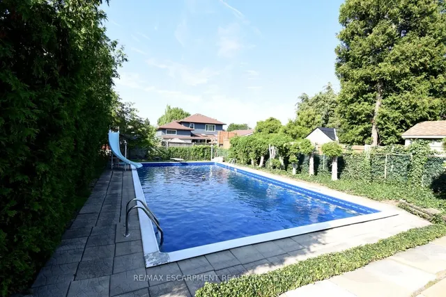 Additional image 36 of 33 Dubarry Blvd