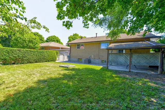 Additional image 34 of 28 Burgby Ave