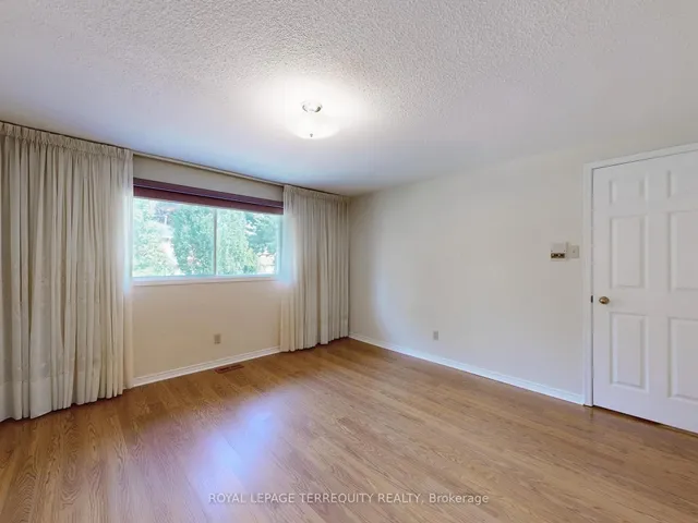 Additional image 16 of 4 Mowat Crt