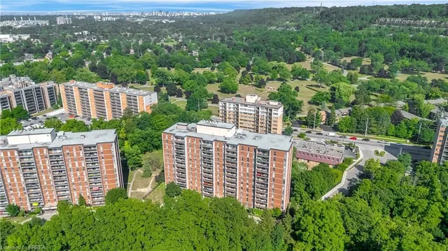 Additional image 34 of 1964 Main St Unit 507