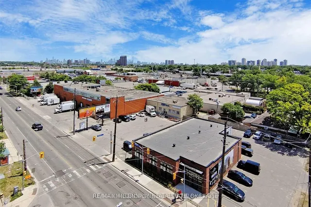 Additional image 33 of 2300 St Clair Ave Unit 807