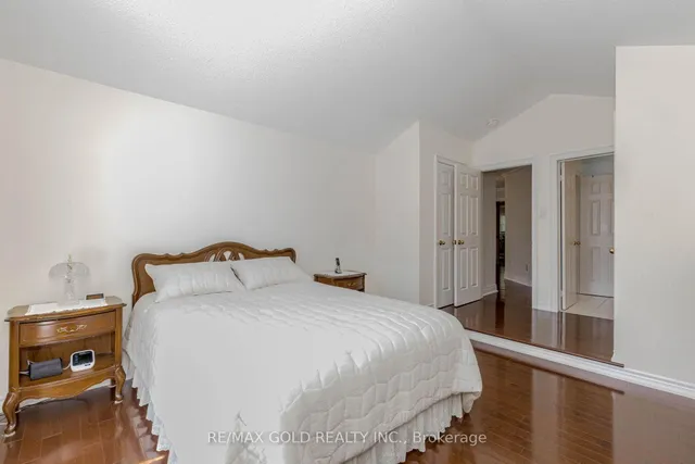 Additional image 41 of 25 Red Cedar Cres