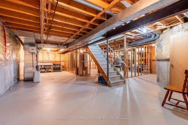 Additional image 37 of 168 SIRENTE Dr