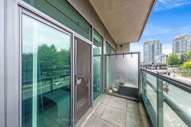 Additional image 18 of 51 Lower Simcoe St Unit 210