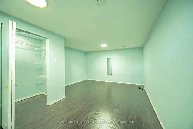 Additional image 37 of 21 Stanley Crt