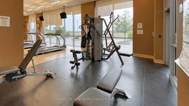 Additional image 32 of 181 Village Green Sq Unit 1815