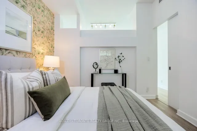 Additional image 30 of 350 Wellington St Unit 219