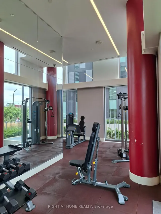 Additional image 25 of 38 Monte Kwinter Crt Unit 425