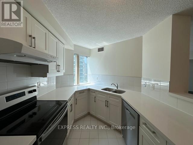 1713 - 10 YONGE STREET|Toronto (Waterfront Communities), Ontario M5E1R4