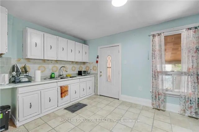 Additional image 14 of 204 Sherman Ave