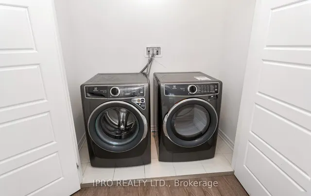 Additional image 48 of 1562 Denison Pl