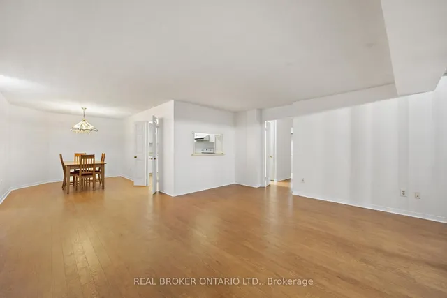 Additional image 8 of 280 Simcoe St Unit 206A