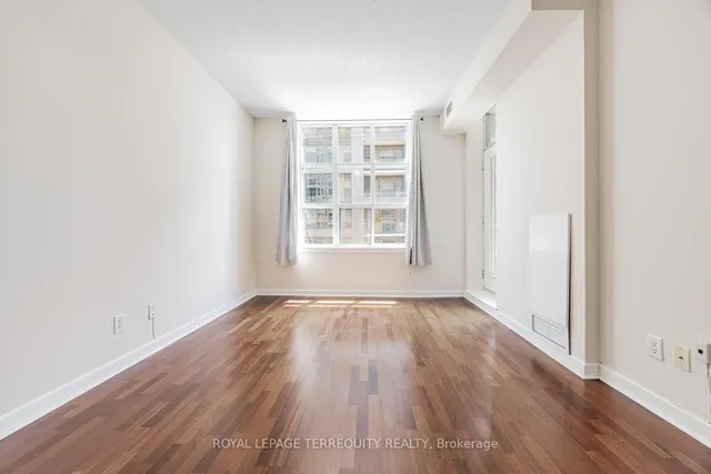 Additional image 11 of 438 Richmond St Unit 722