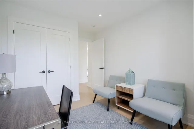 Additional image 32 of 106 Park St