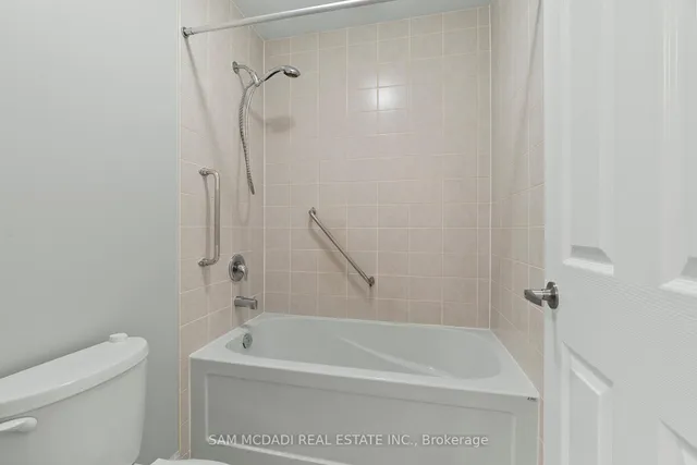 Additional image 34 of 73 Miracle Tr