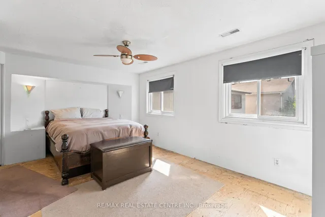 Additional image 20 of 32 Josephine Crt