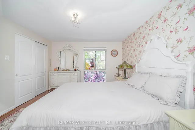 Additional image 6 of 6 Yetta Shepway