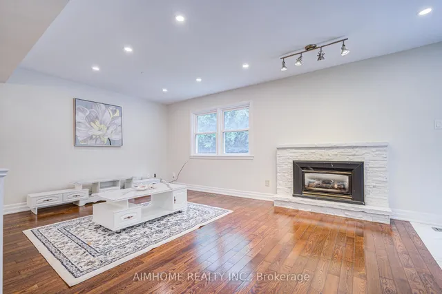 Additional image 36 of 18 Colonnade Rd