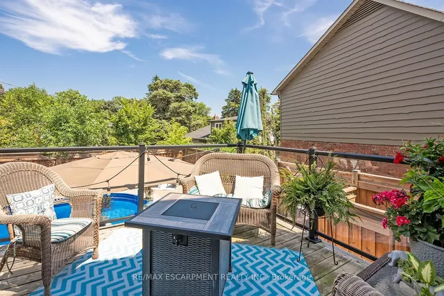 Additional image 40 of 275 Alexander Crt