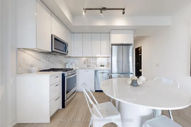 Additional image 8 of 195 McCaul St Unit 1801