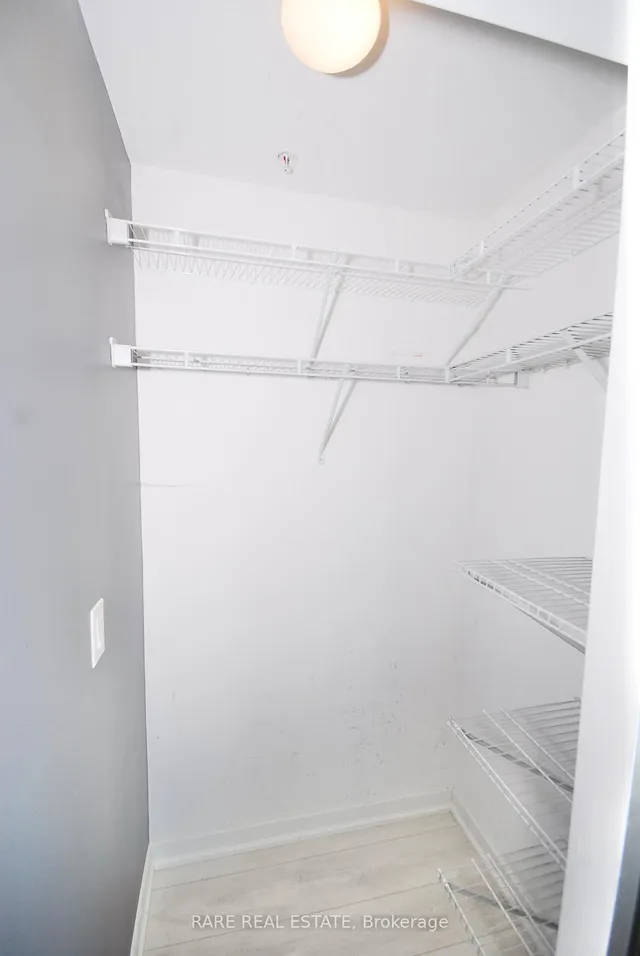 Additional image 8 of 150 East Liberty St Unit 1112