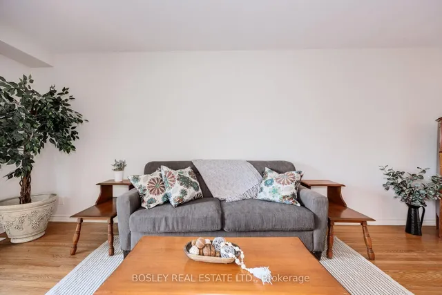 Additional image 5 of 4345 Bloor St Unit 60