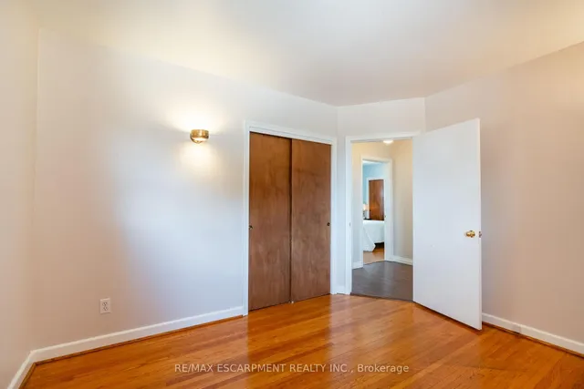 Additional image 22 of 902 North Shore Blvd