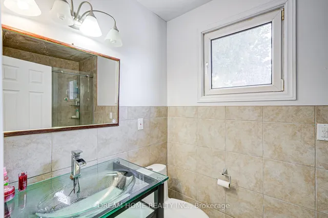 Additional image 27 of 811 Huntingwood Dr