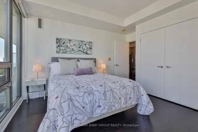 Additional image 21 of 33 Lombard St Unit 2204