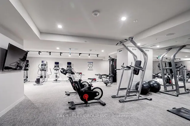 Additional image 41 of 28 Wellesley St Unit 3107