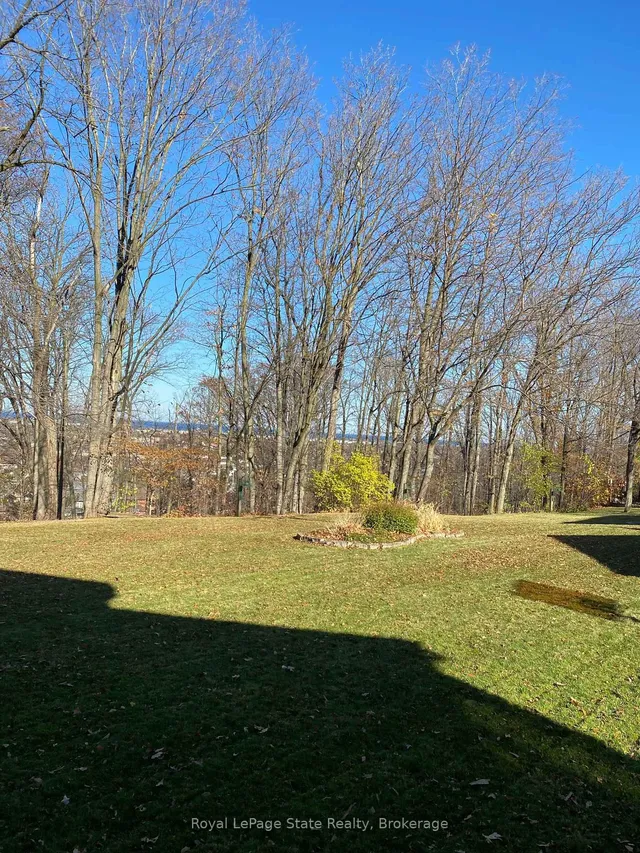 Additional image 50 of 3 Maple Dr