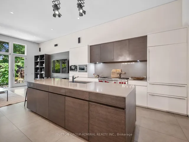 Additional image 7 of 416 Roselawn Ave